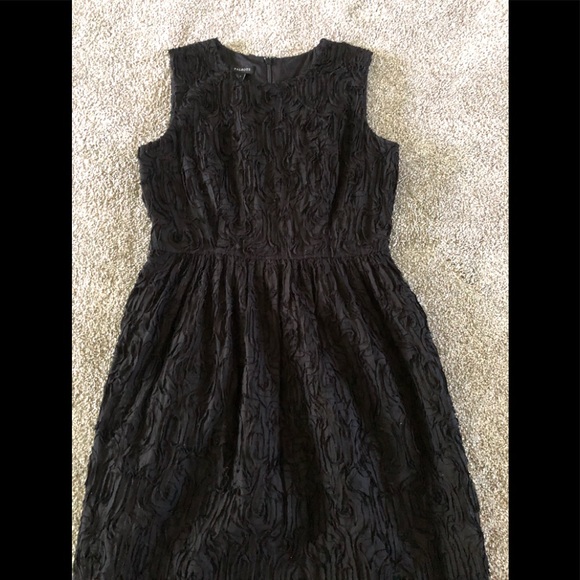 TALBOTS 100%Cotton Dress size 2 Sheath Textured Flowers  black pencil straight - Picture 7 of 14